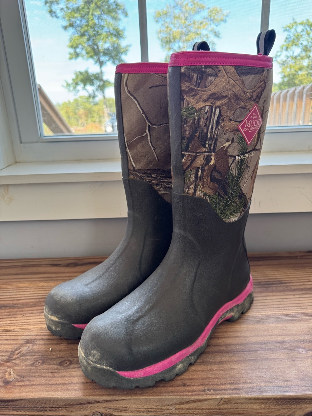 Women’s Pink Trim Camo Waterproof Muck Boots